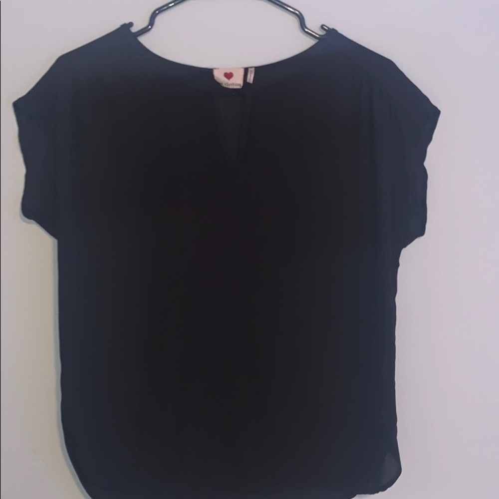Black Short Sleeve Top